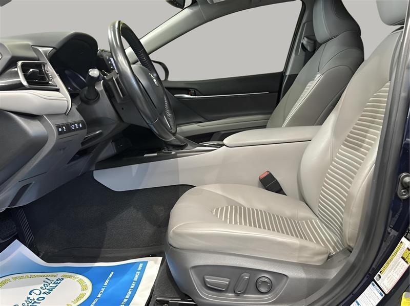 Toyota Camry SE AWD 2021