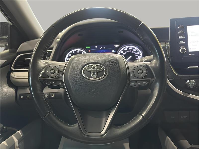 Toyota Camry SE AWD 2021