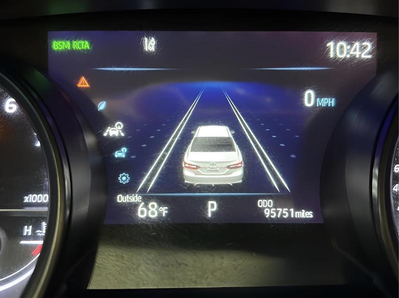 Toyota Camry SE AWD 2021