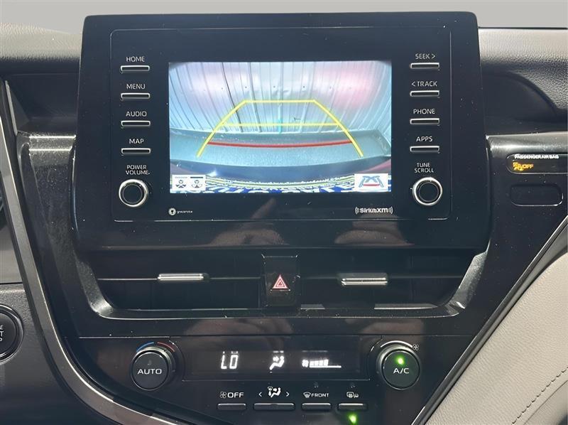 Toyota Camry SE AWD 2021