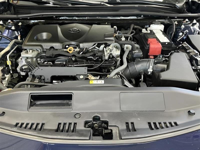 Toyota Camry SE AWD 2021