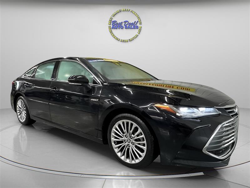 Toyota Avalon Hybrid Limited 2021