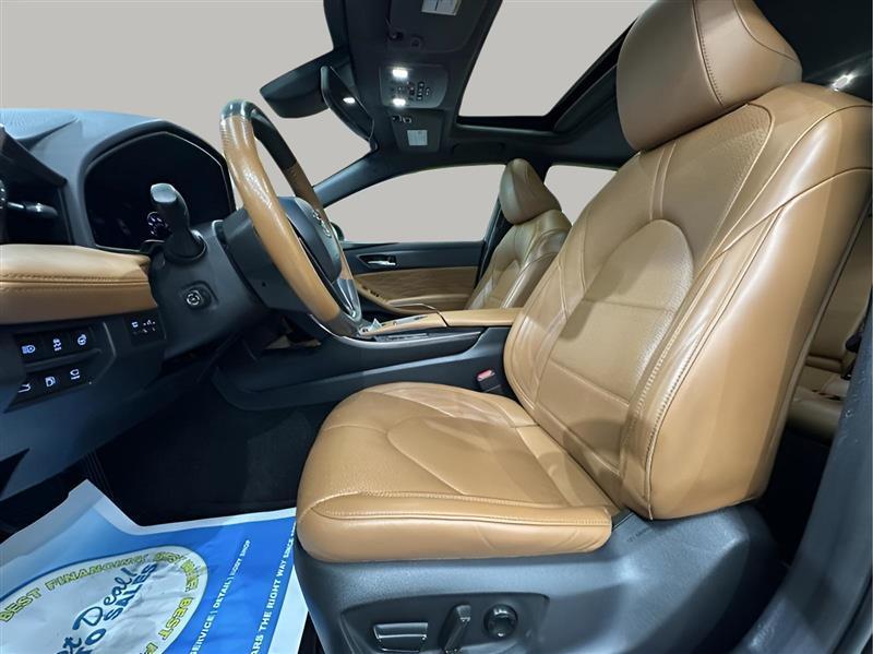 Toyota Avalon Hybrid Limited 2021