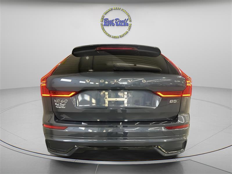 Volvo XC60 B5 Plus Dark AWD 2024