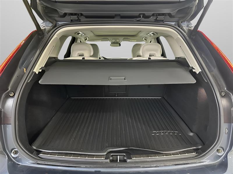 Volvo XC60 B5 Plus Dark AWD 2024