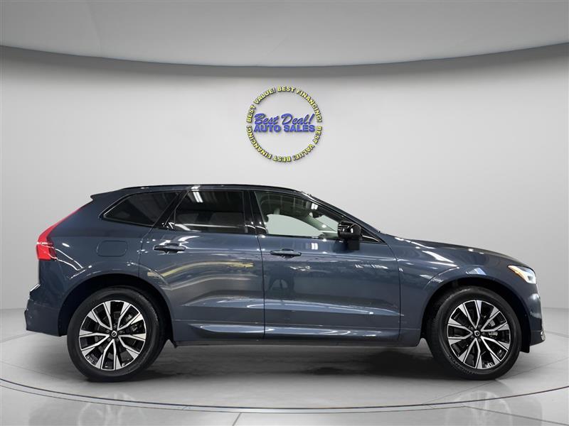 Volvo XC60 B5 Plus Dark AWD 2024