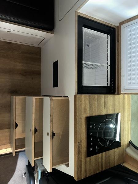 Mercedes-Benz Sprinter 2500 144-in. WB 2023