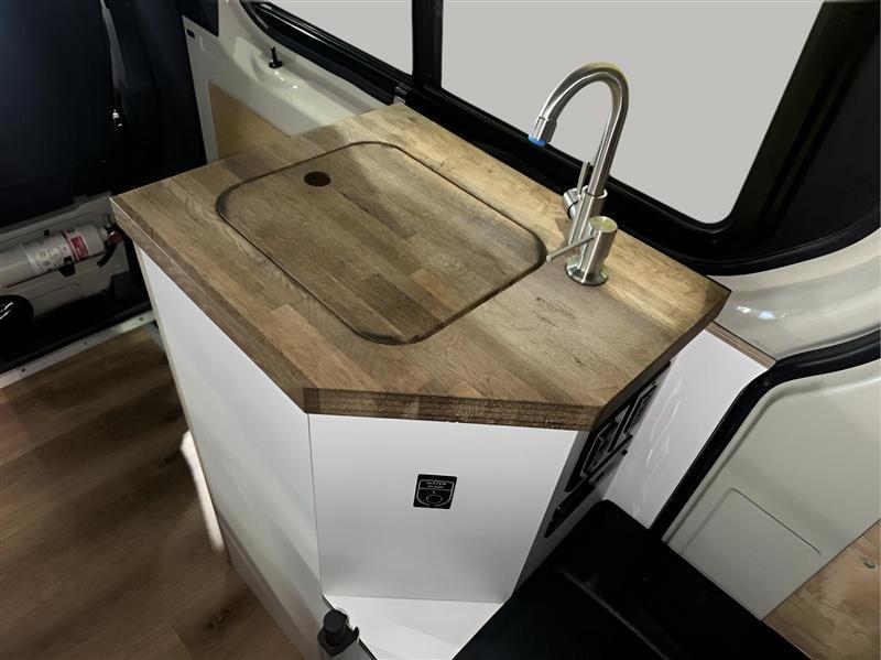 Mercedes-Benz Sprinter 2500 144-in. WB 2023