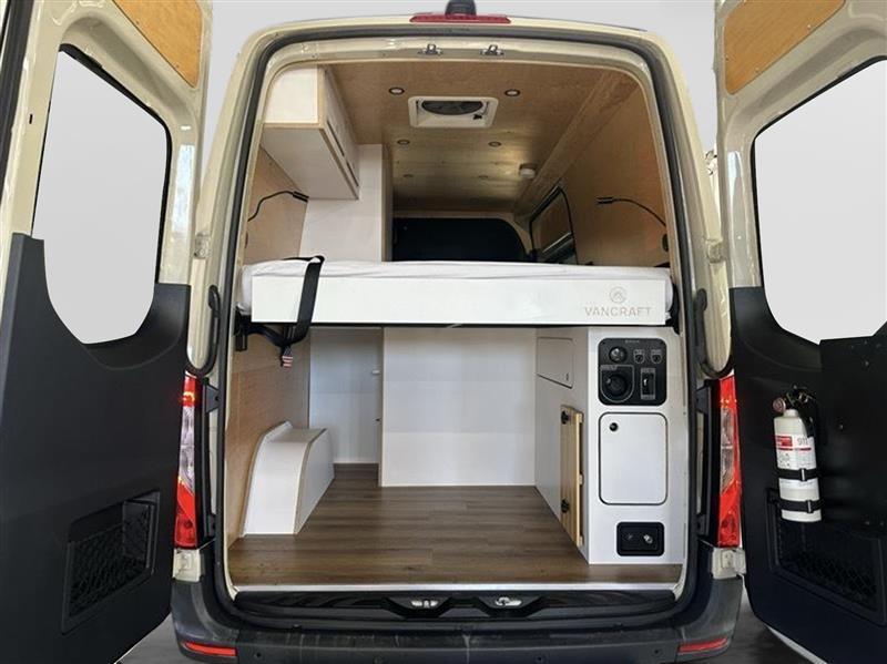 Mercedes-Benz Sprinter 2500 144-in. WB 2023
