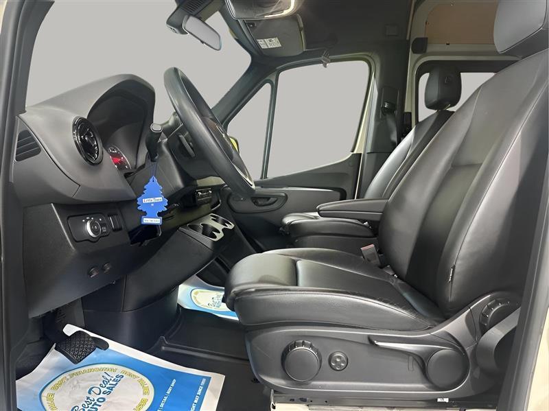 Mercedes-Benz Sprinter 2500 144-in. WB 2023