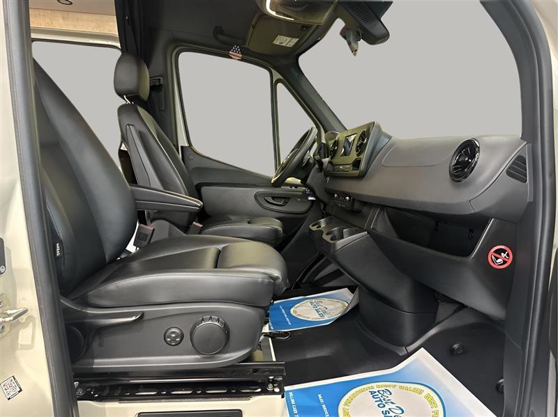 Mercedes-Benz Sprinter 2500 144-in. WB 2023
