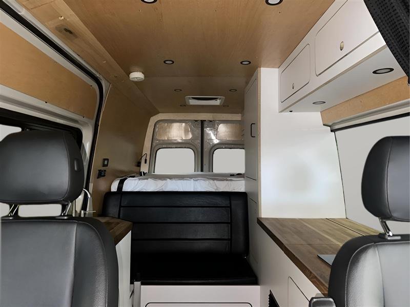 Mercedes-Benz Sprinter 2500 144-in. WB 2023