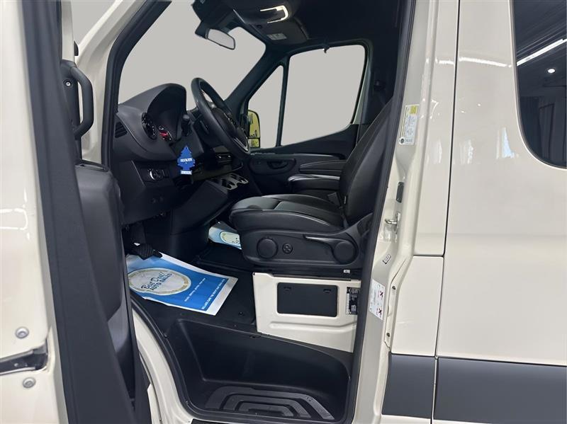 Mercedes-Benz Sprinter 2500 144-in. WB 2023