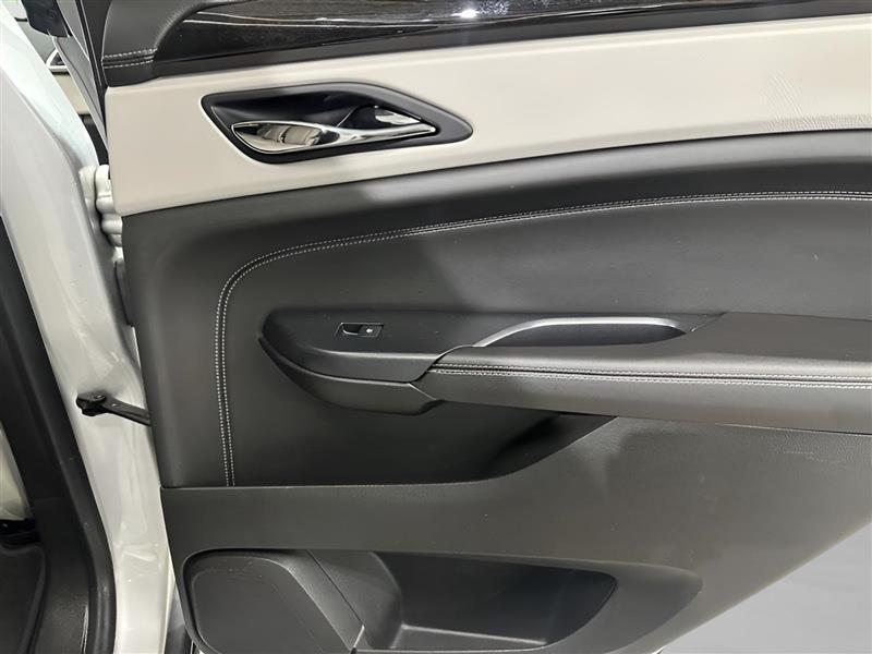 Cadillac SRX Luxury Collection 2013