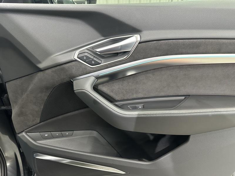 Audi E-Tron Prestige quattro 2019
