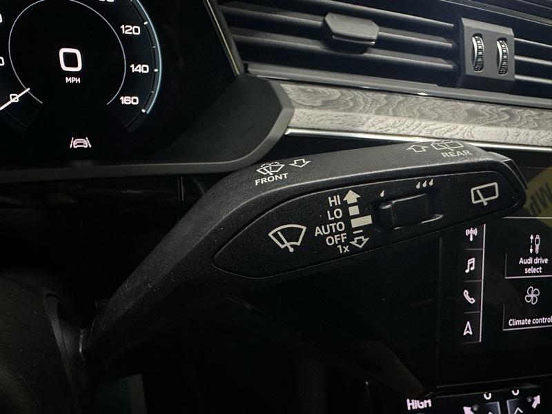 Audi E-Tron Prestige quattro 2019