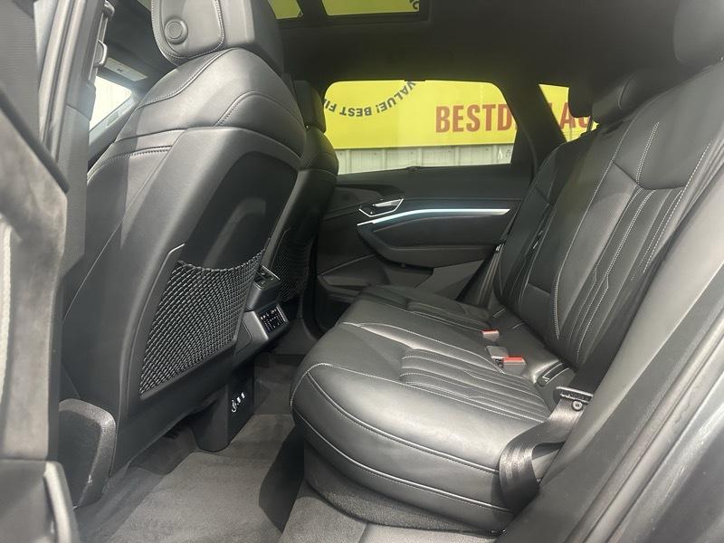 Audi E-Tron Prestige quattro 2019