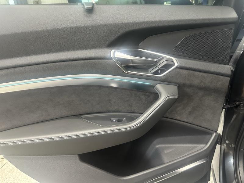 Audi E-Tron Prestige quattro 2019