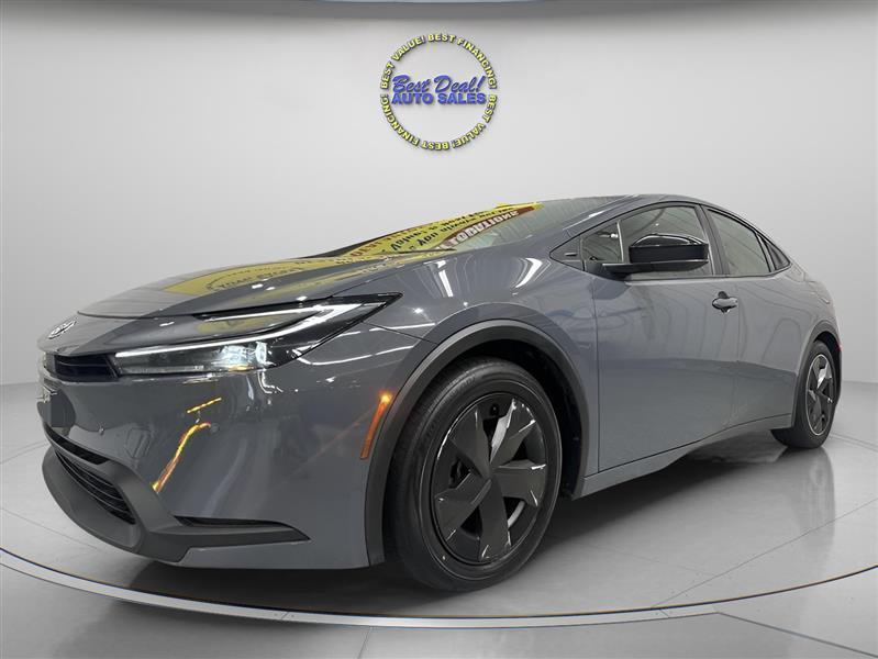 2024 Toyota Prius LE
