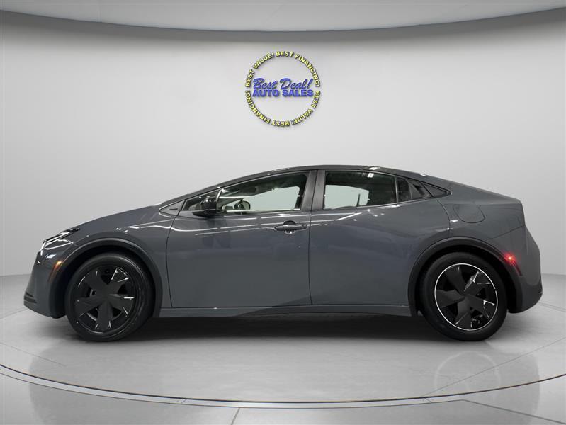 Toyota Prius LE 2024