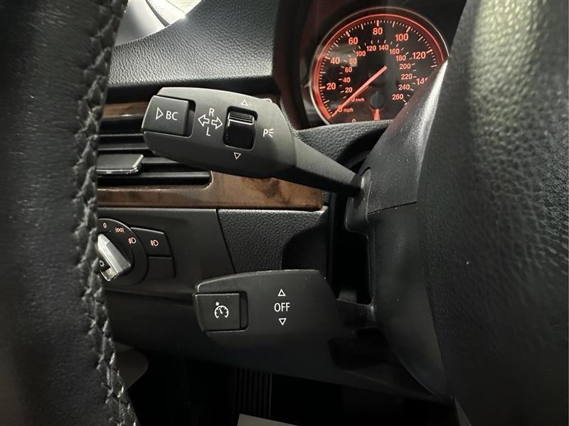 BMW 3-Series 328i Convertible - SULEV 2013