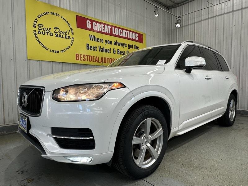 2016 Volvo XC90 T5 Momentum AWD