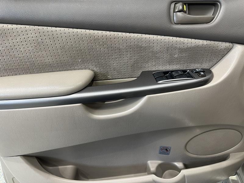 Toyota Sienna LE FWD 7 Passenger 2009
