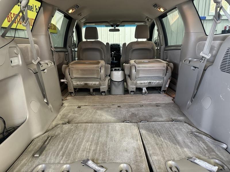 Toyota Sienna LE FWD 7 Passenger 2009