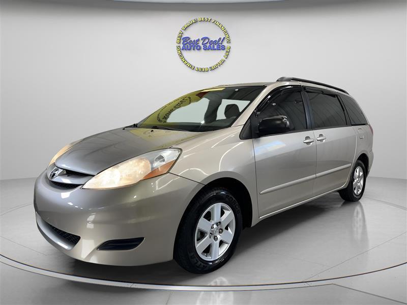 2009 Toyota Sienna LE FWD 7 Passenger