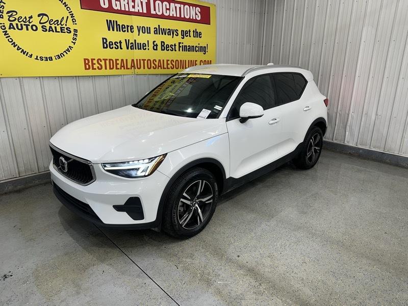 2023 Volvo XC40 B5 Core AWD