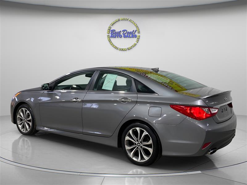 Hyundai Sonata SE 4D Sedan 2.4 2014