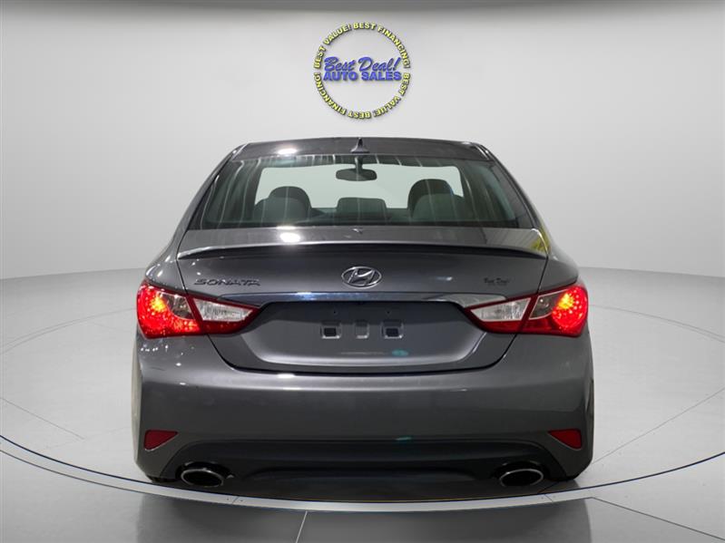 Hyundai Sonata SE 4D Sedan 2.4 2014