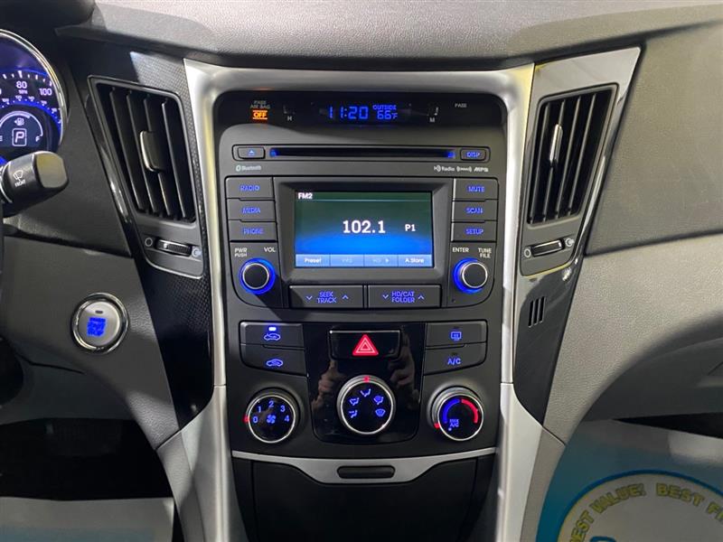 Hyundai Sonata SE 4D Sedan 2.4 2014