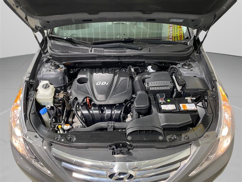 Hyundai Sonata SE 4D Sedan 2.4 2014