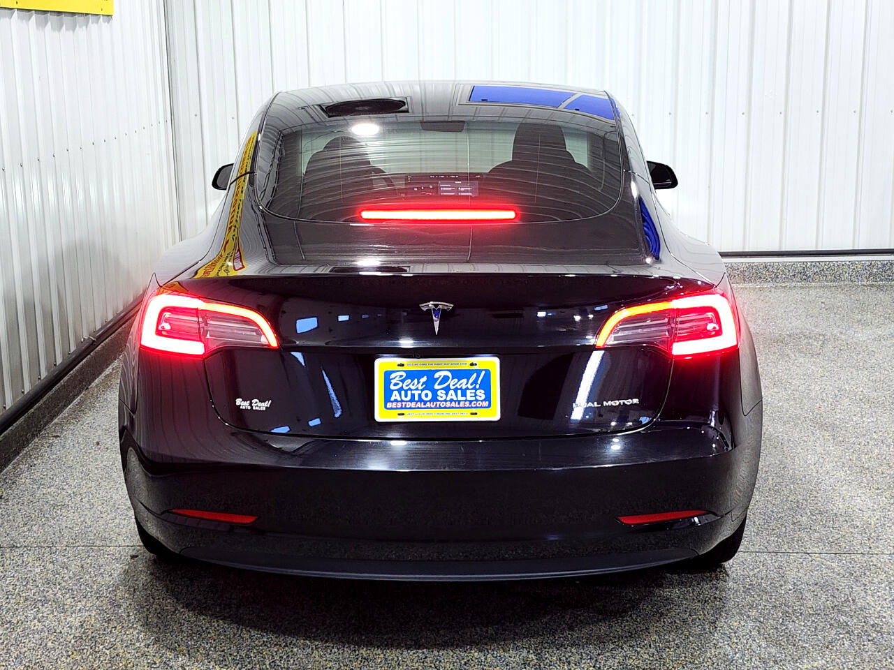 2023 Tesla Model 3 Long Range photo 5