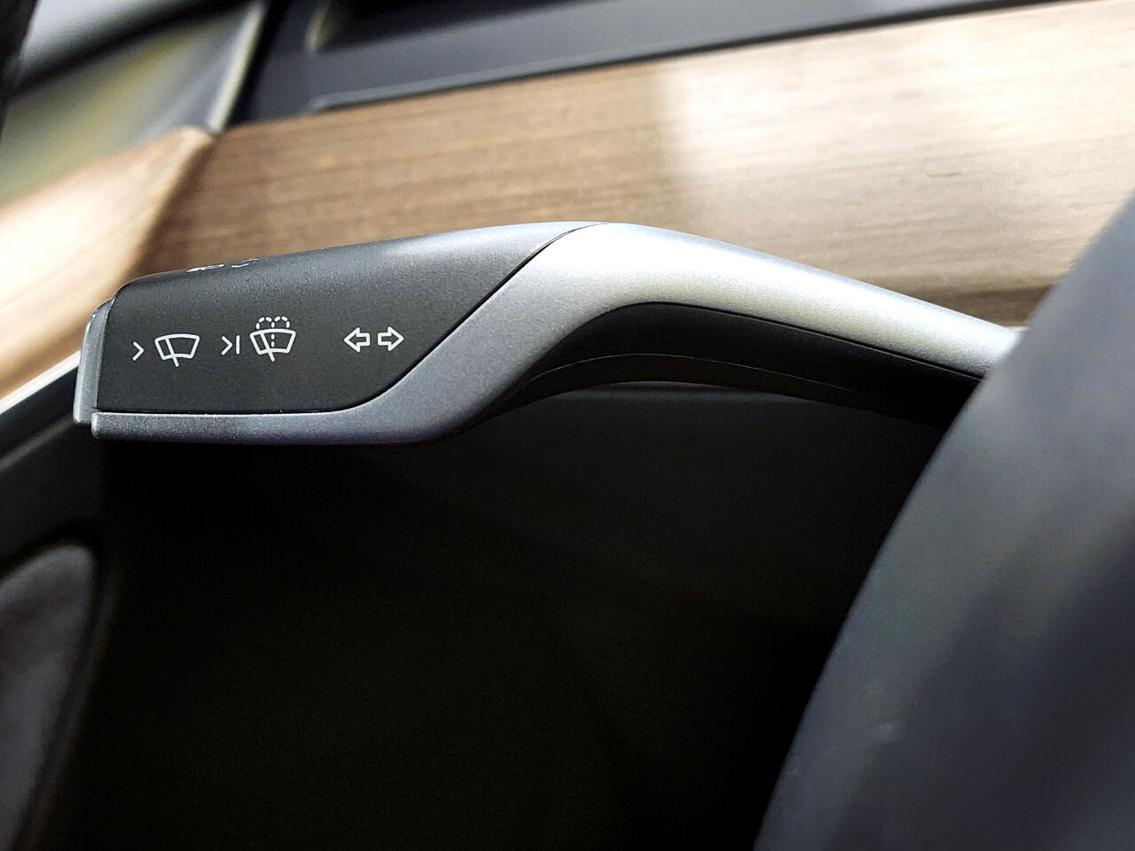 2023 Tesla Model 3 Long Range photo 13