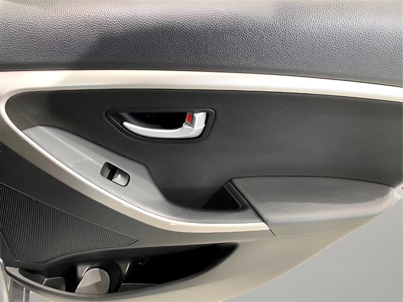 2016 Hyundai Elantra GT photo 21