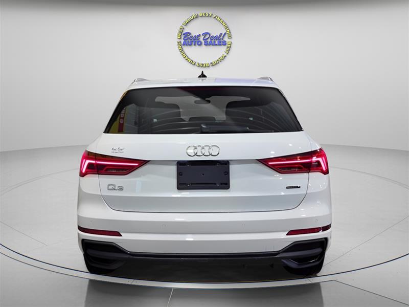 2023 Audi Q3 S line Premium photo 3