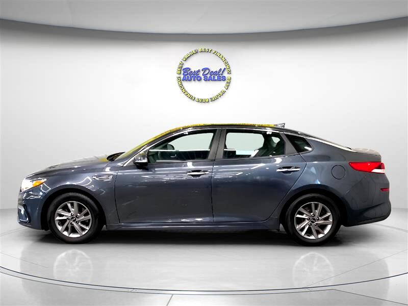 2020 Kia Optima LX photo 3