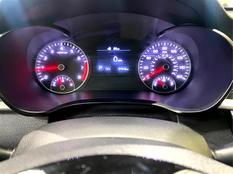 2020 Kia Optima LX photo 11