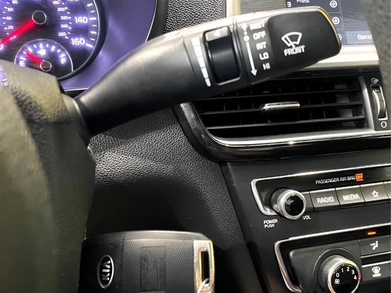 2020 Kia Optima LX photo 12