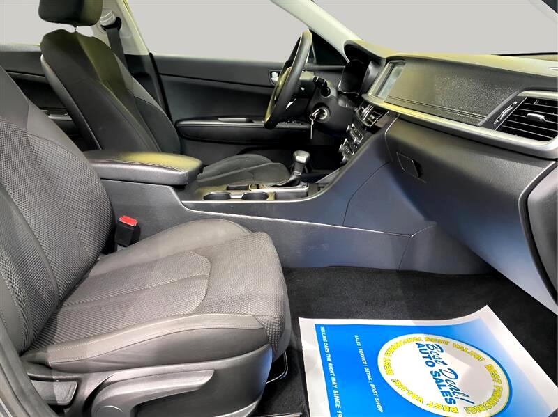 2020 Kia Optima LX photo 19