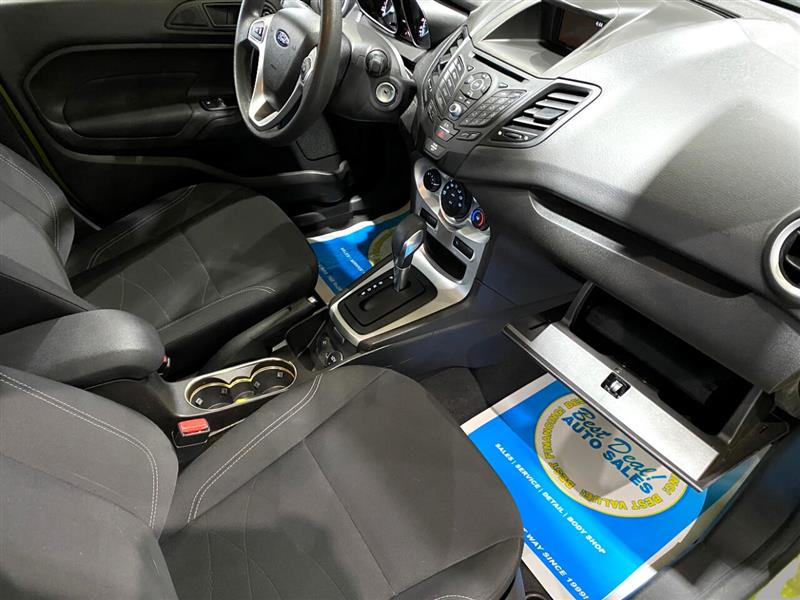 2018 Ford Fiesta SE photo 22