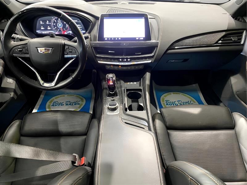 2023 Cadillac CT5 V photo 9