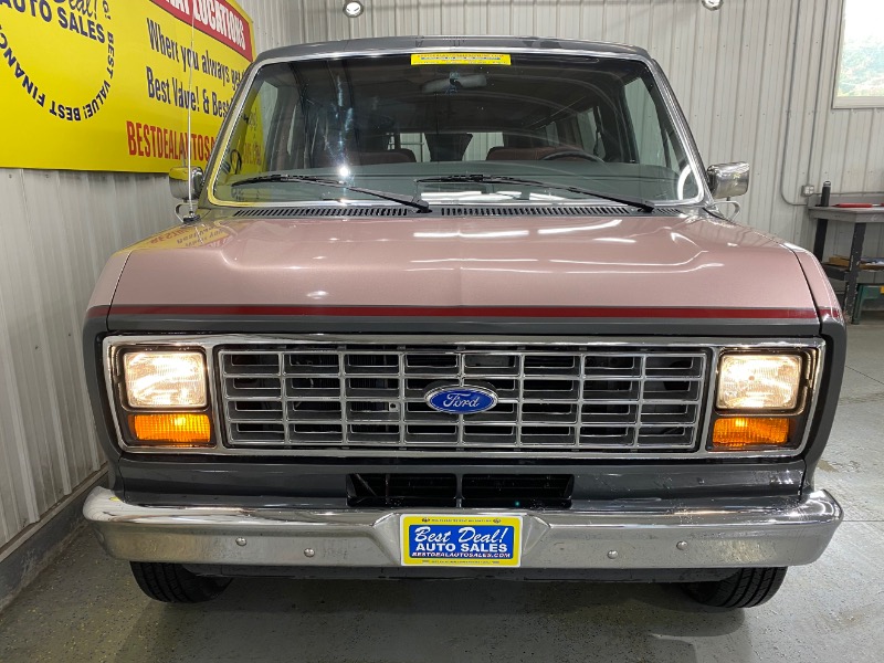 1989 Ford E-150 photo 2