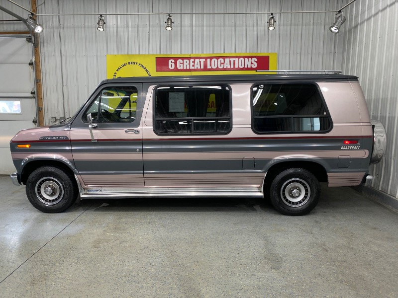 1989 Ford E-150 photo 3