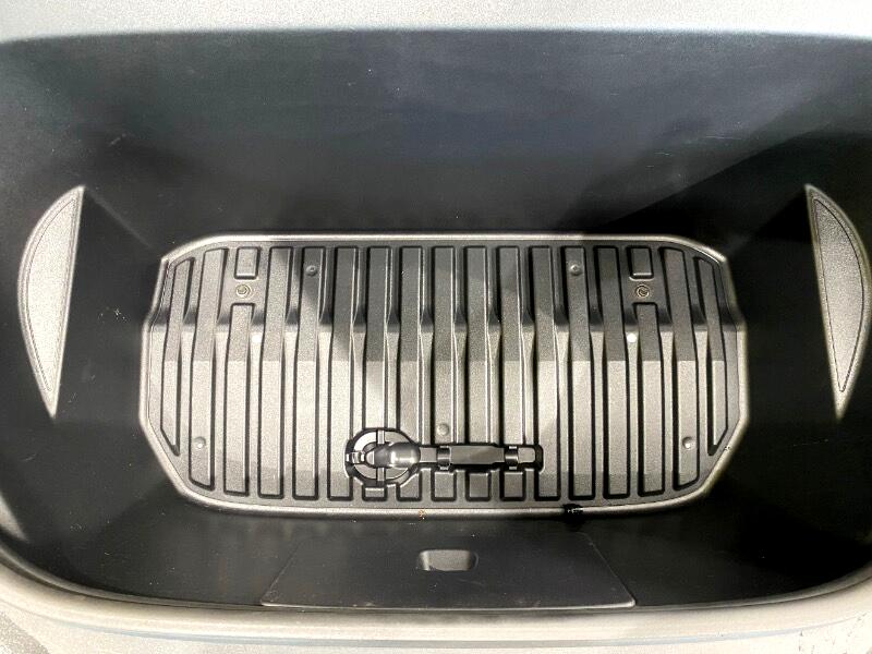 2023 Tesla Model Y Long Range photo 17