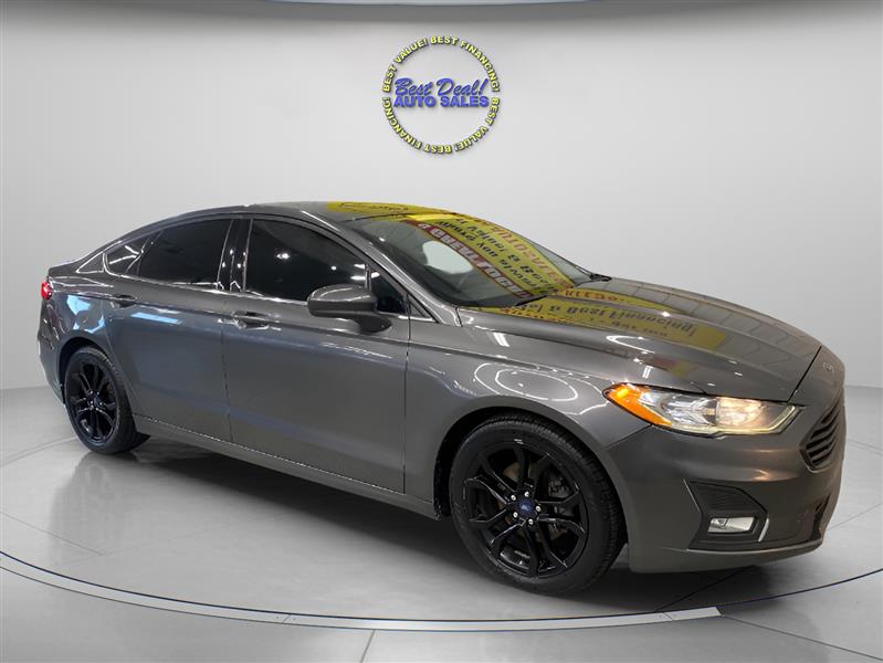 2020 Ford Fusion SE photo 8