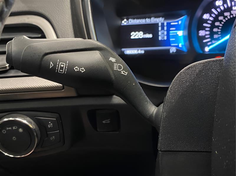 2020 Ford Fusion SE photo 13