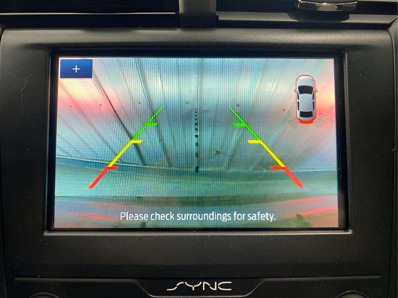 2020 Ford Fusion SE photo 16